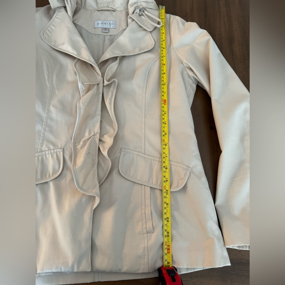 Breton Tan Jacket Ruffle Detail Size Small - Picture 6 of 9